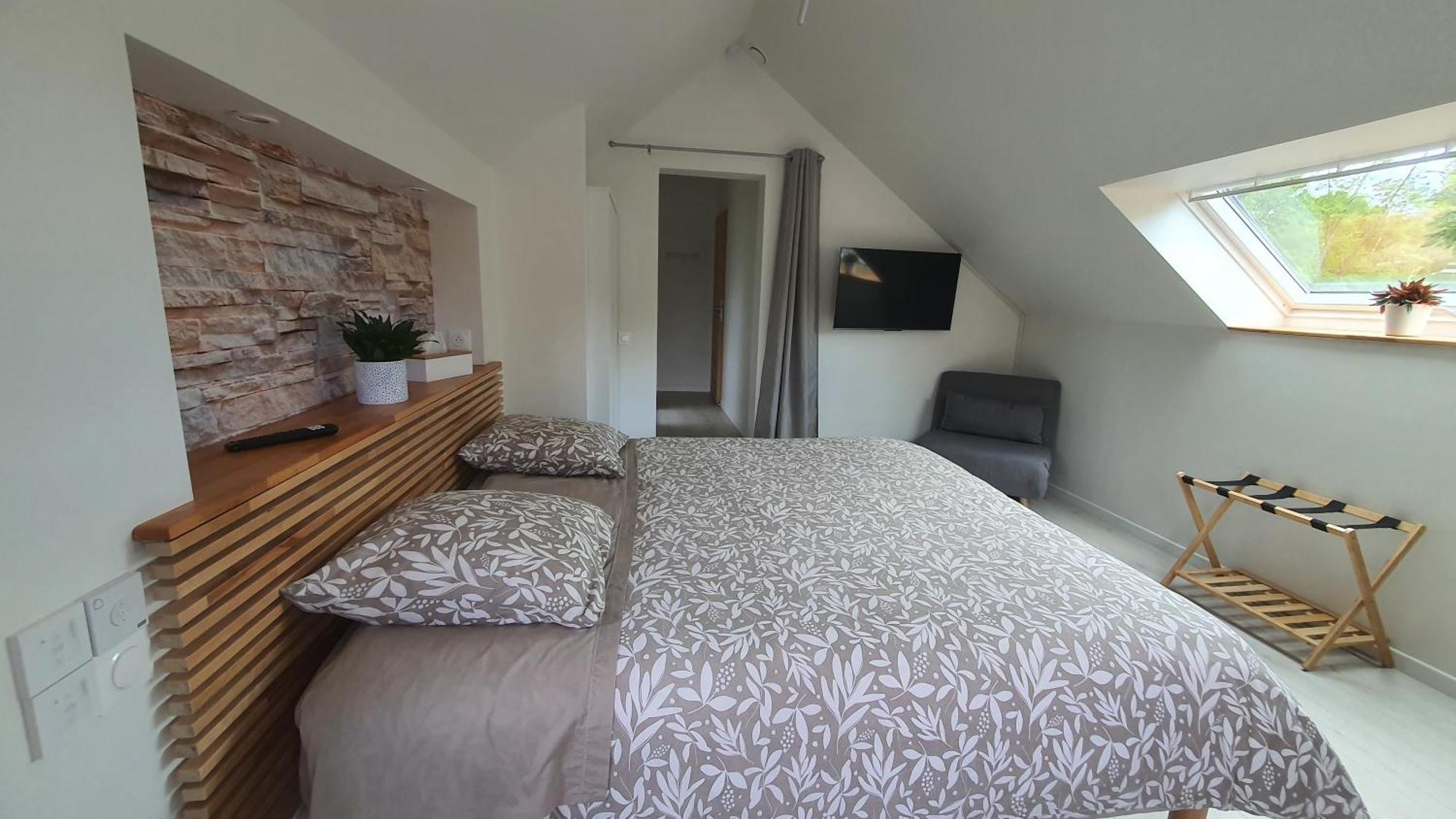 Bed and Breakfast Au Fil De L'Eau La Chapelle-Saint-Aubin Zewnętrze zdjęcie