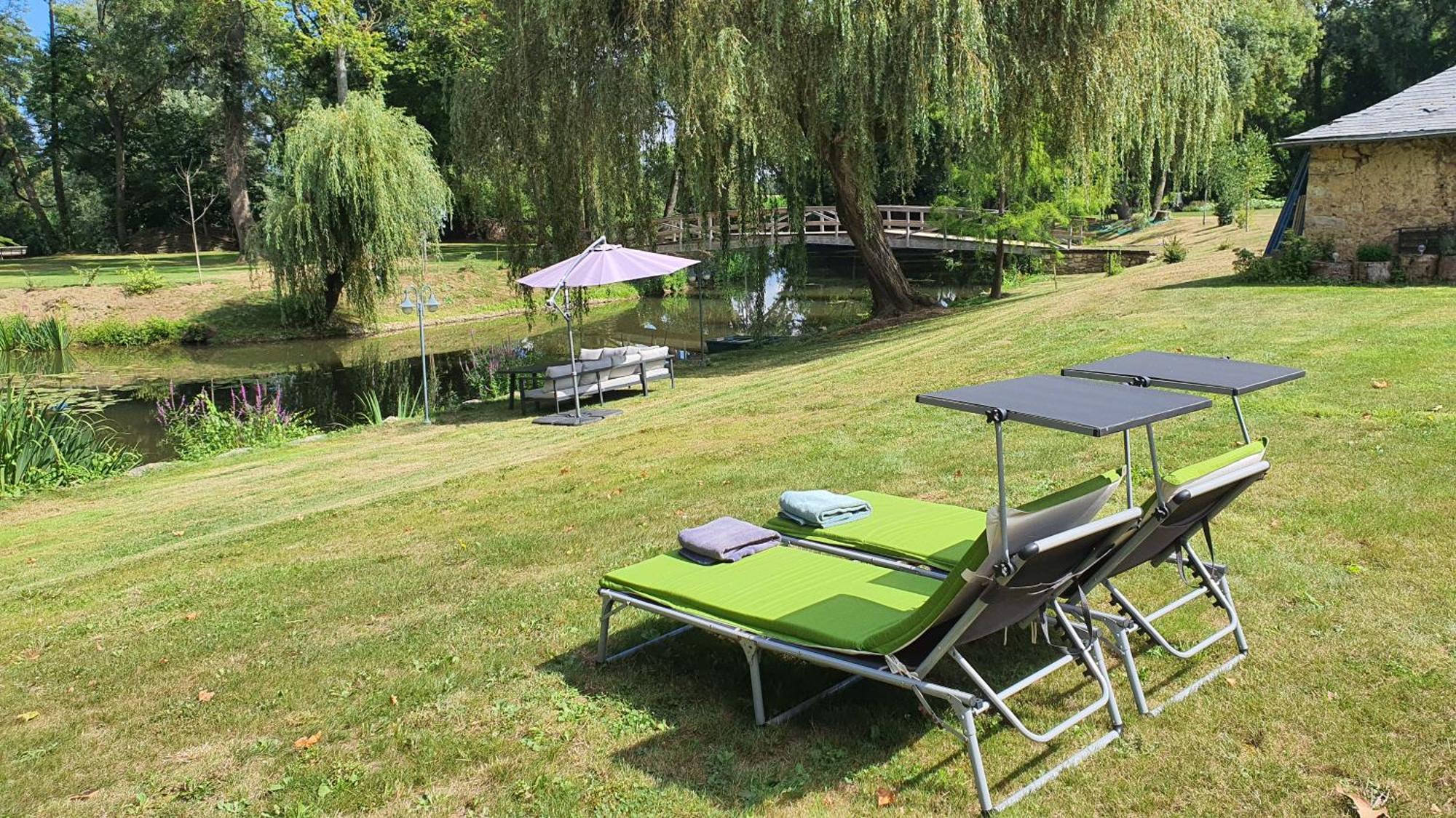 Bed and Breakfast Au Fil De L'Eau La Chapelle-Saint-Aubin Zewnętrze zdjęcie