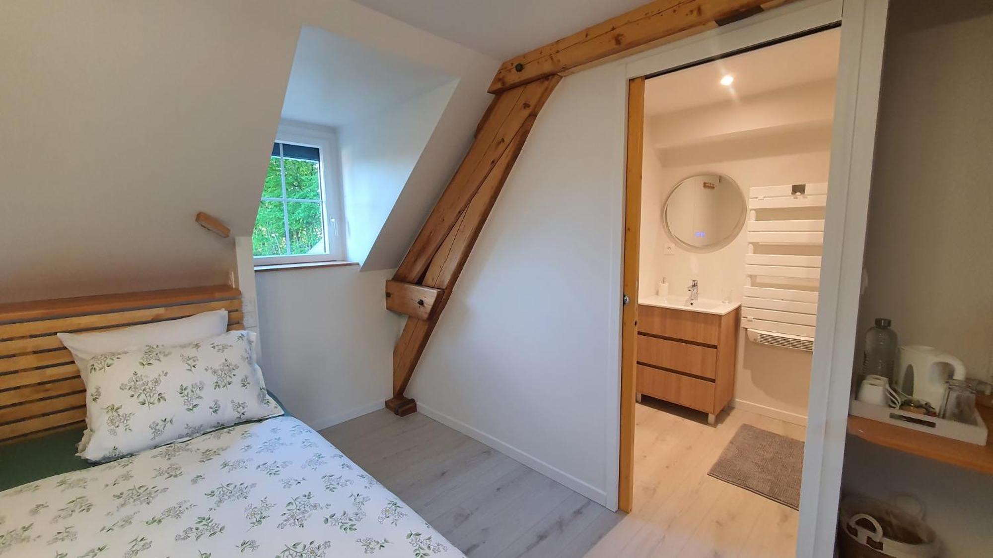 Bed and Breakfast Au Fil De L'Eau La Chapelle-Saint-Aubin Zewnętrze zdjęcie